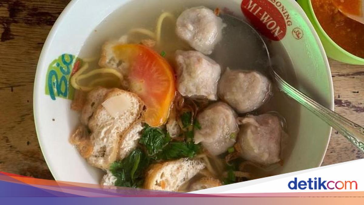 Bakso Lope-Lope Bu Lina: Santapan Hangat di Jantung Cilacap