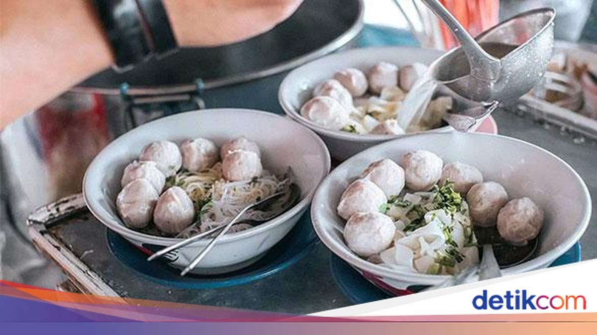 Rasakan Kelezatan Bakso Lope-Lope Bu Lina di Jantung Cilacap